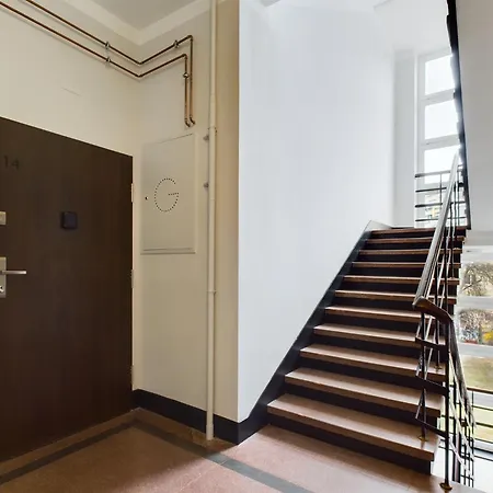 Apartment Bright Near The Palace Of Culture & Science By Renters *