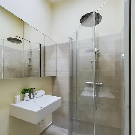 Bright Near The Palace Of Culture & Science By Renters